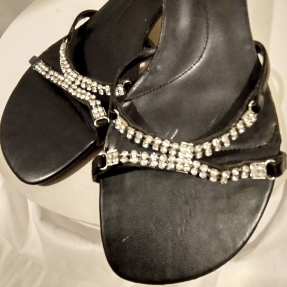 On Trend for 2025  Black Rhinestone Sandals with heel  size 8.5 - Picture 5 of 9
